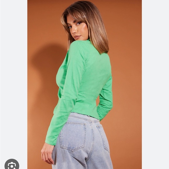 Womens New Pretty Little Thing Green Linen Feel Fitted Hook and Eye Shirt - Picture 3 of 8